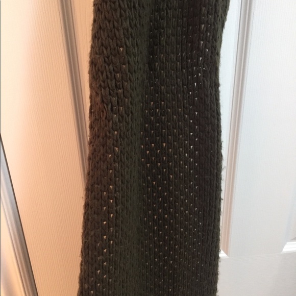 Olive green scarf supper long perfect wrap - Picture 2 of 3